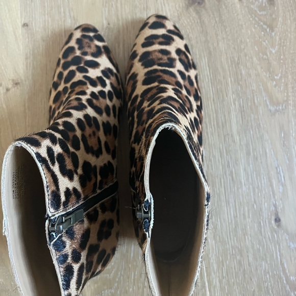 J crew calf hair ankle boots 8.5 - Picture 2 of 4